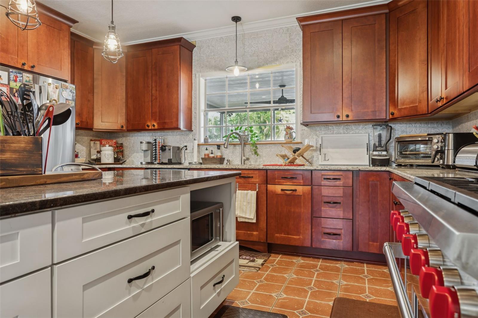 Image 13 of 44 For 2603 Ridgewood Avenue