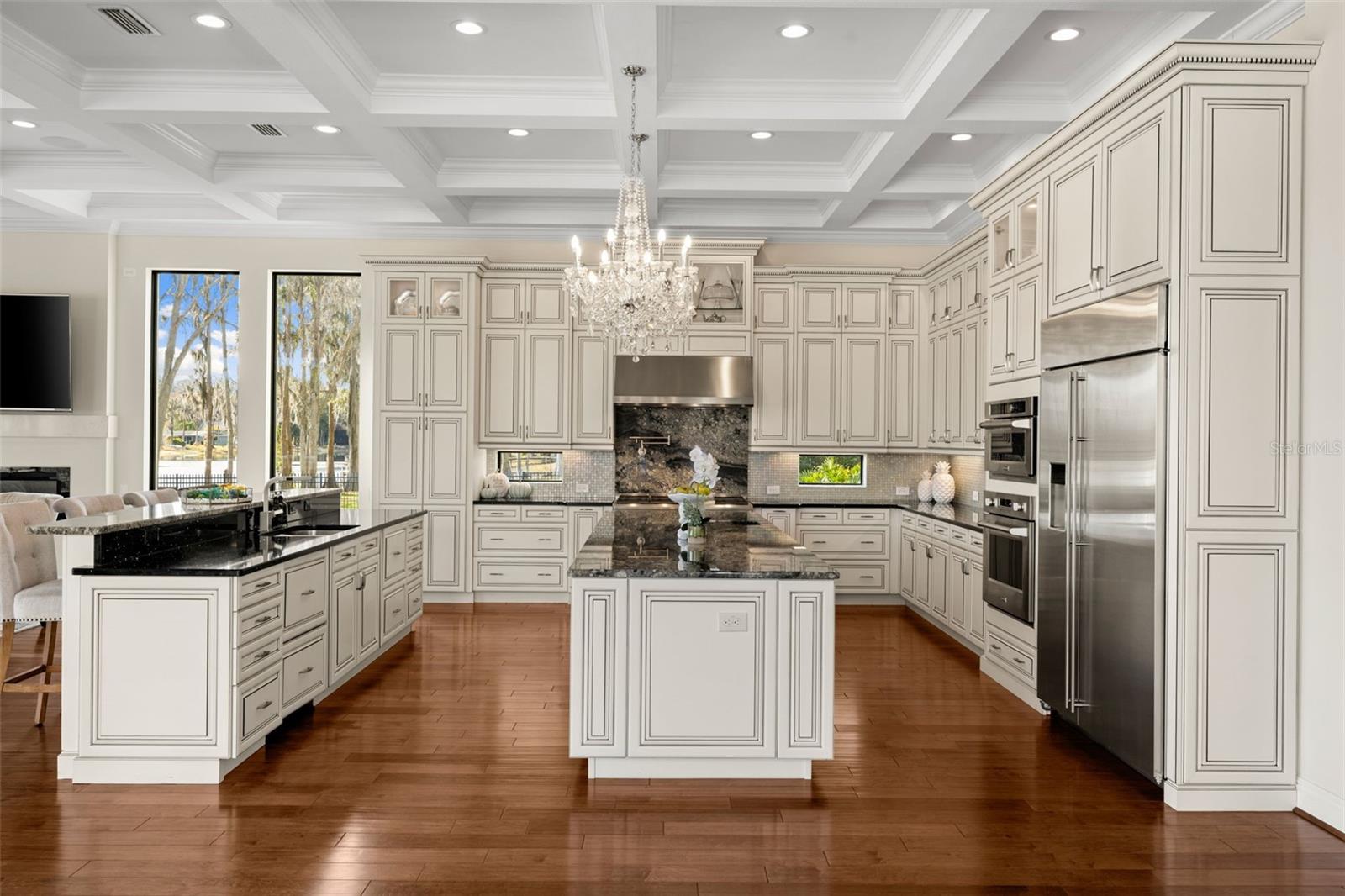 Image 28 of 98 For 17124 Crawley Road