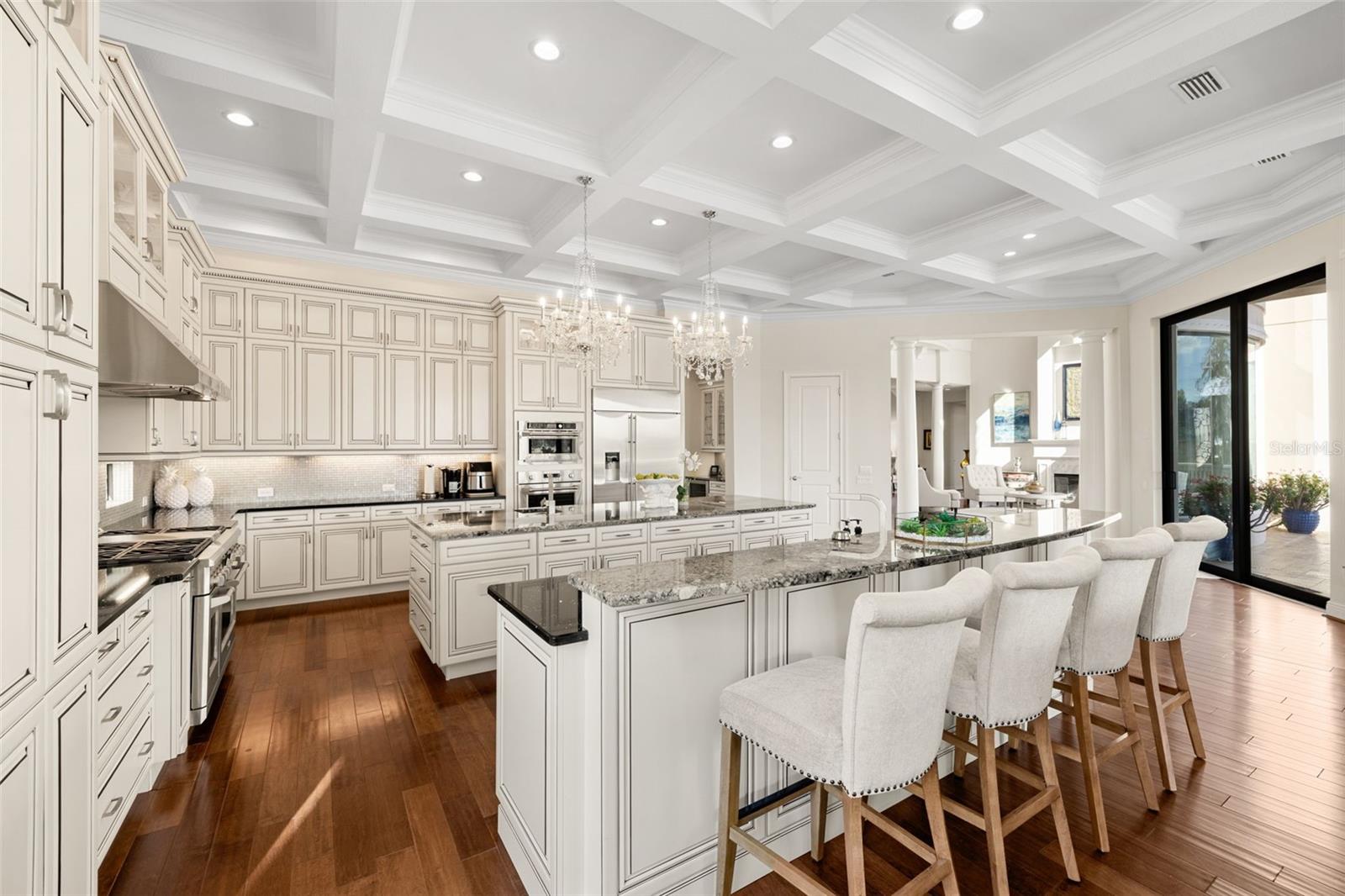 Image 30 of 98 For 17124 Crawley Road