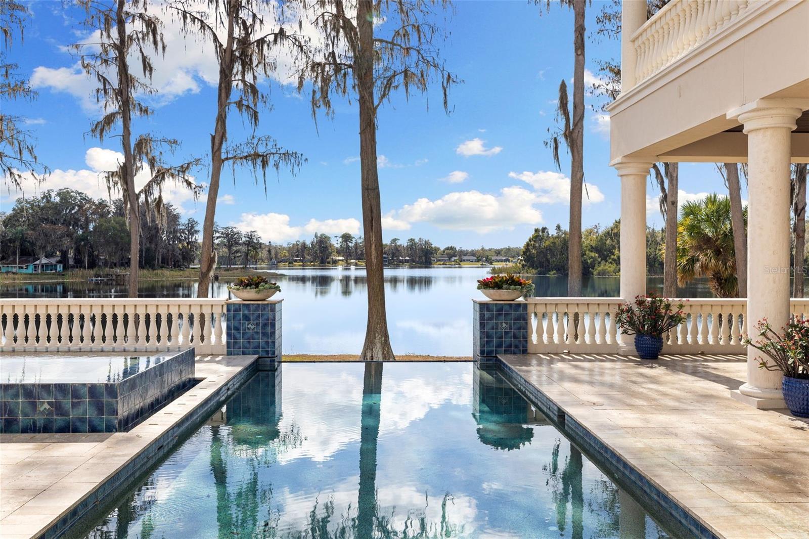 Image 43 of 98 For 17124 Crawley Road