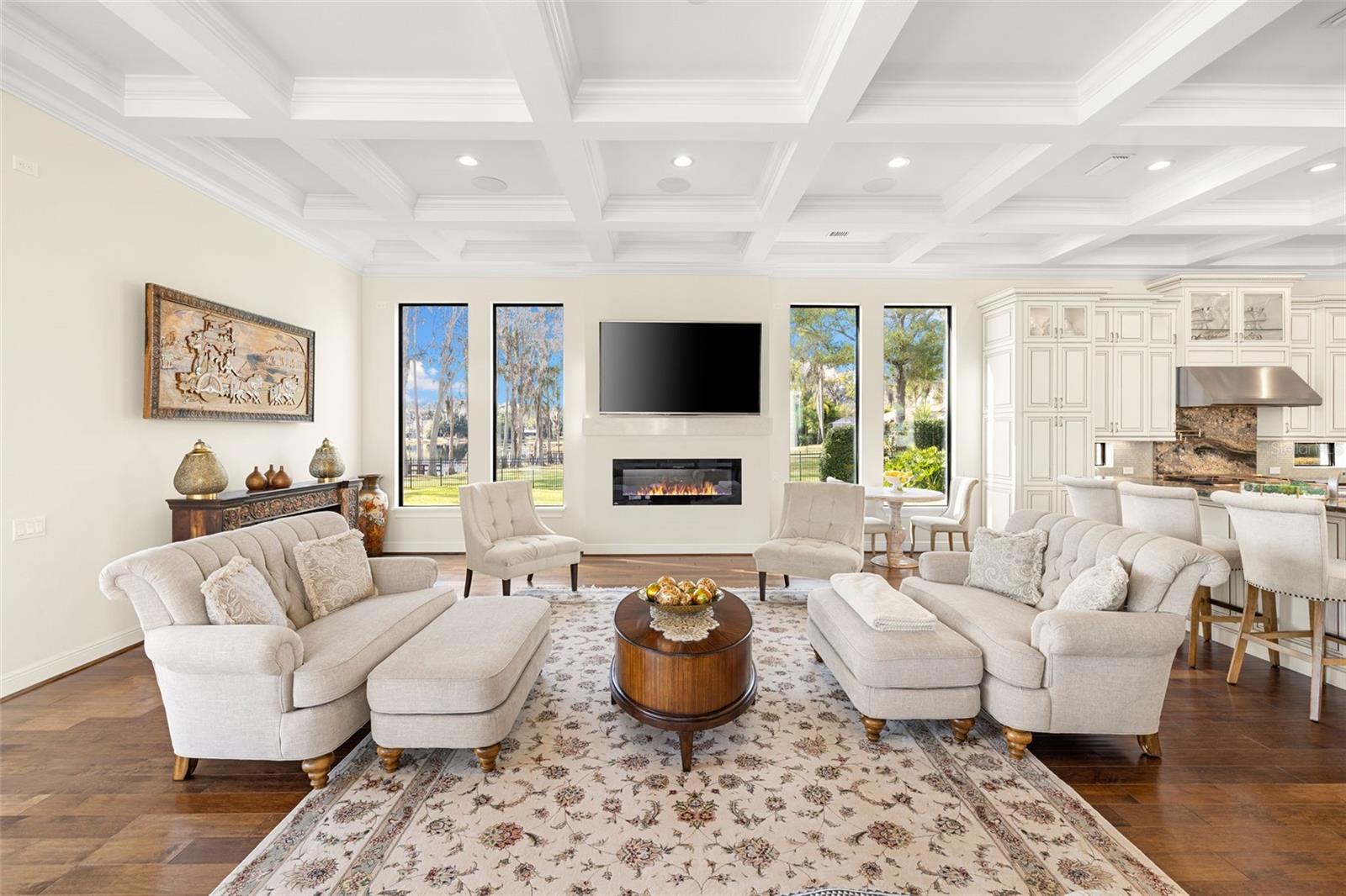 Image 46 of 98 For 17124 Crawley Road