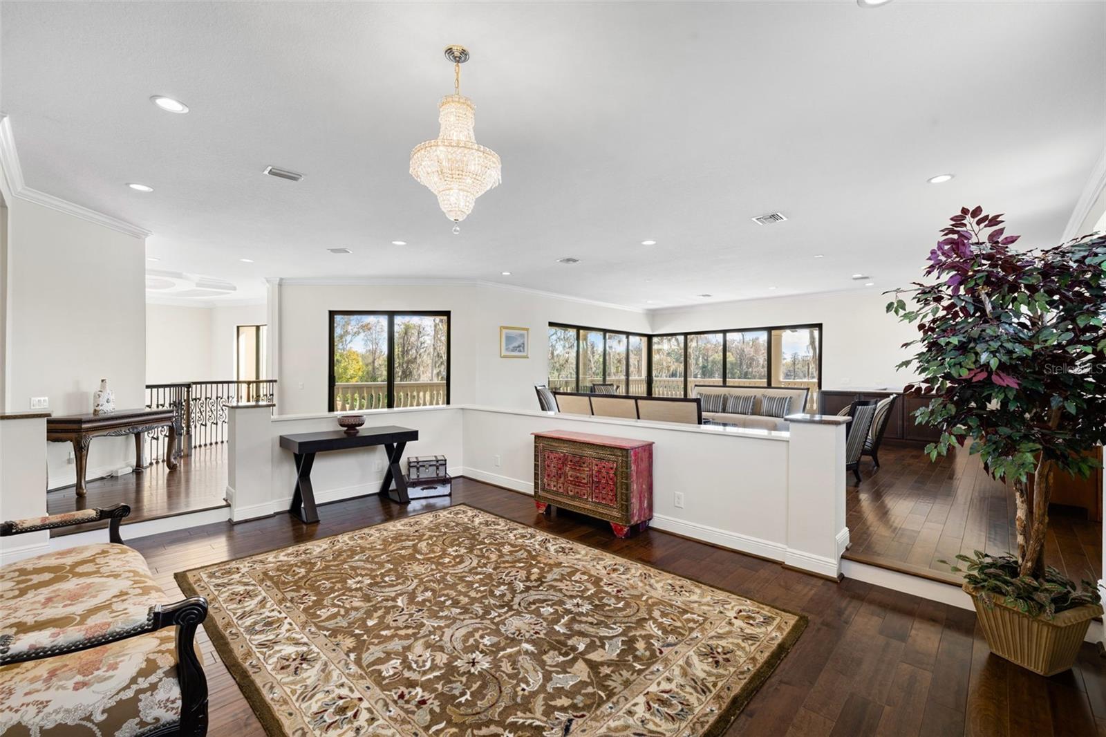 Image 64 of 98 For 17124 Crawley Road