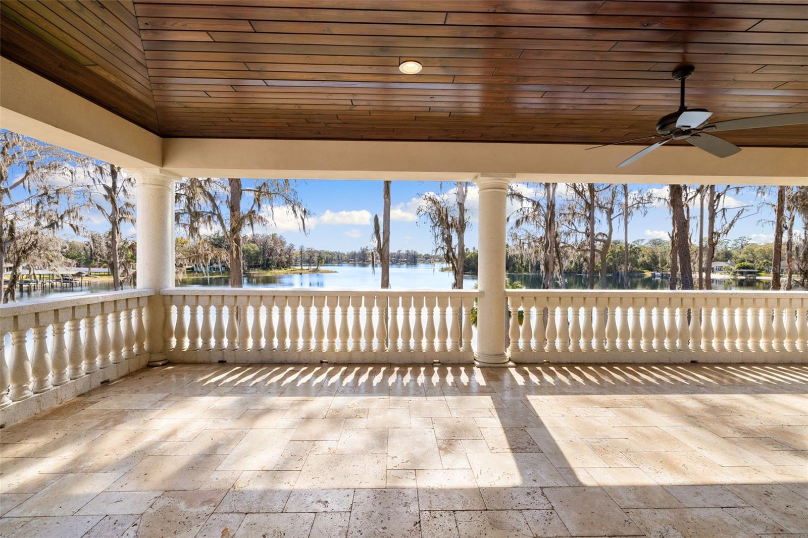 Image 71 of 98 For 17124 Crawley Road