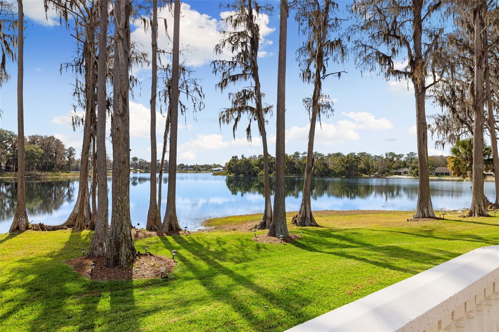 Image 89 of 98 For 17124 Crawley Road