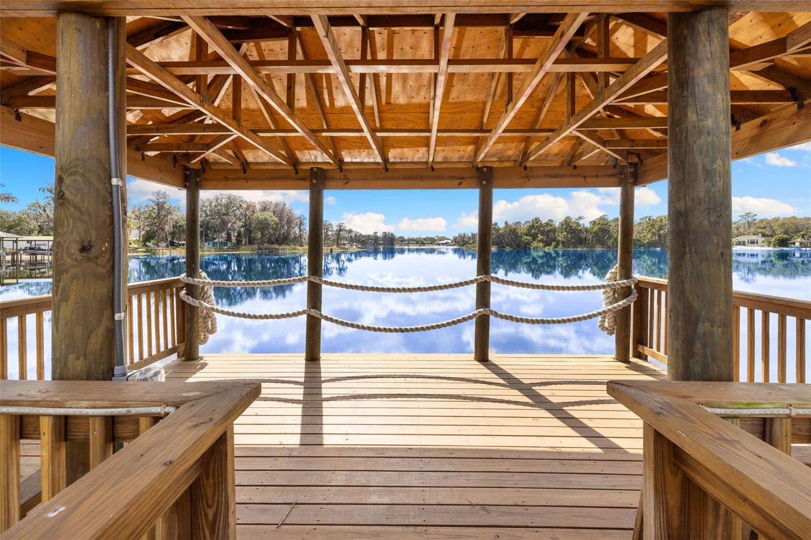 Image 95 of 98 For 17124 Crawley Road