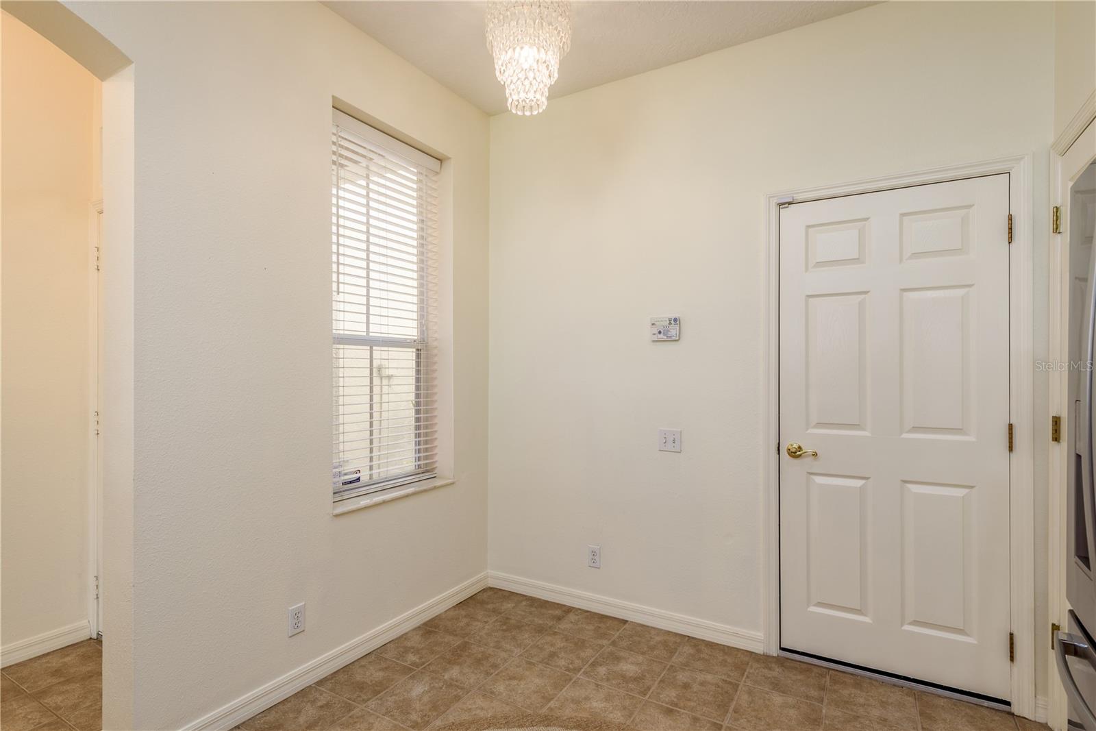 Image 4 of 55 For 3349 Covered Bridge Dr W