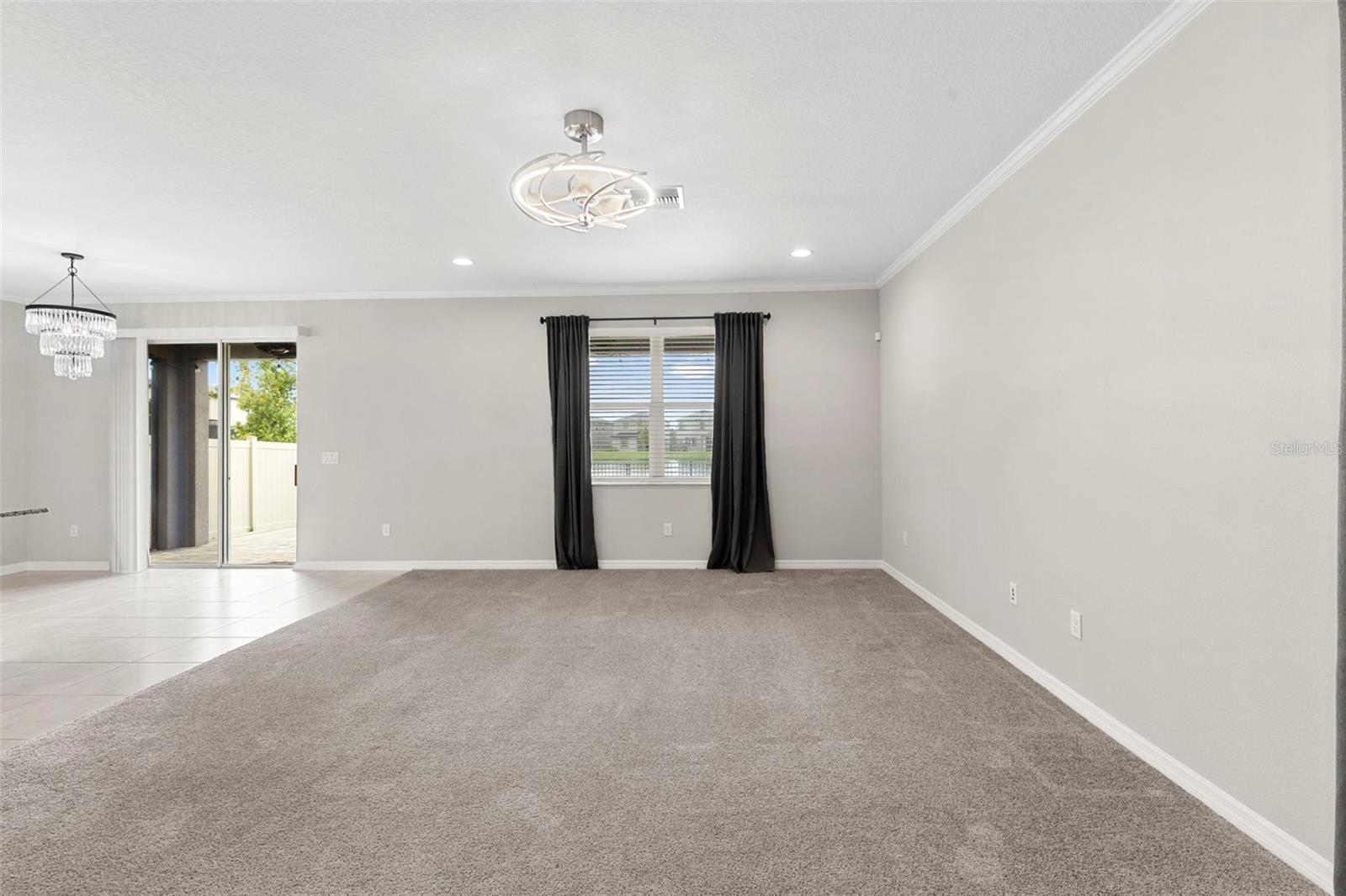 Listing photo id 8 for 7537 Pool Compass Loop