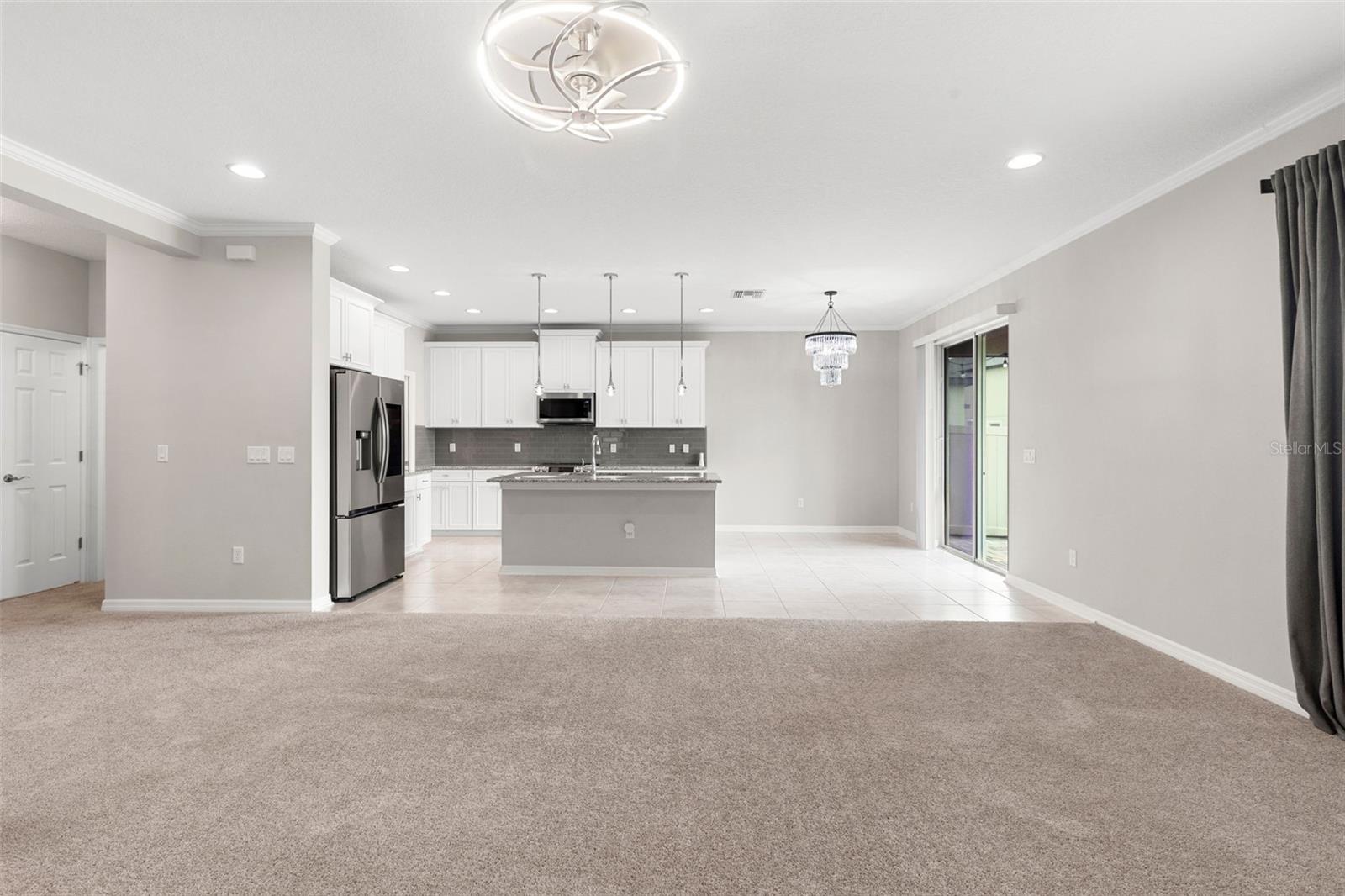 Listing photo id 9 for 7537 Pool Compass Loop