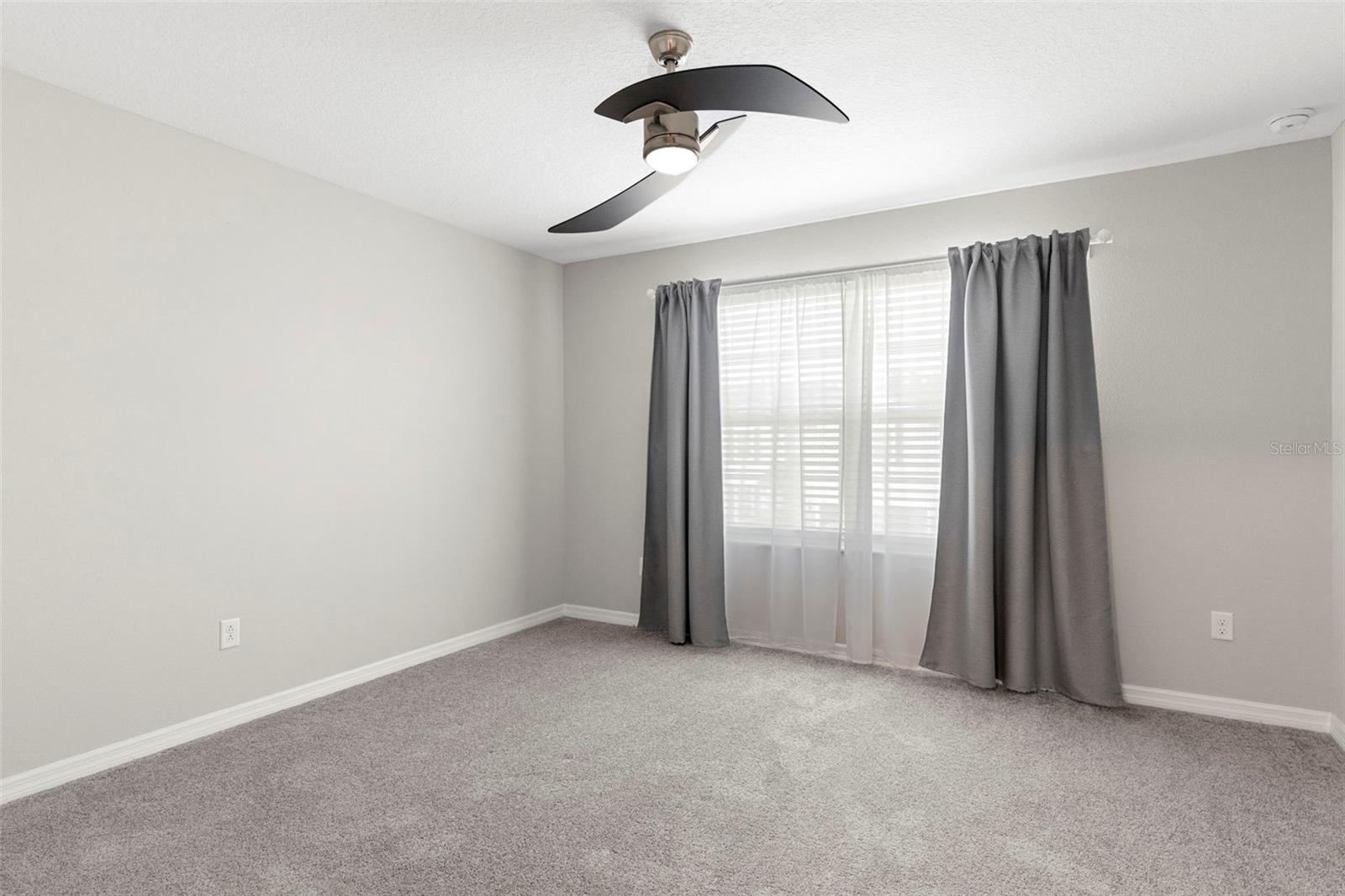 Listing photo id 23 for 7537 Pool Compass Loop