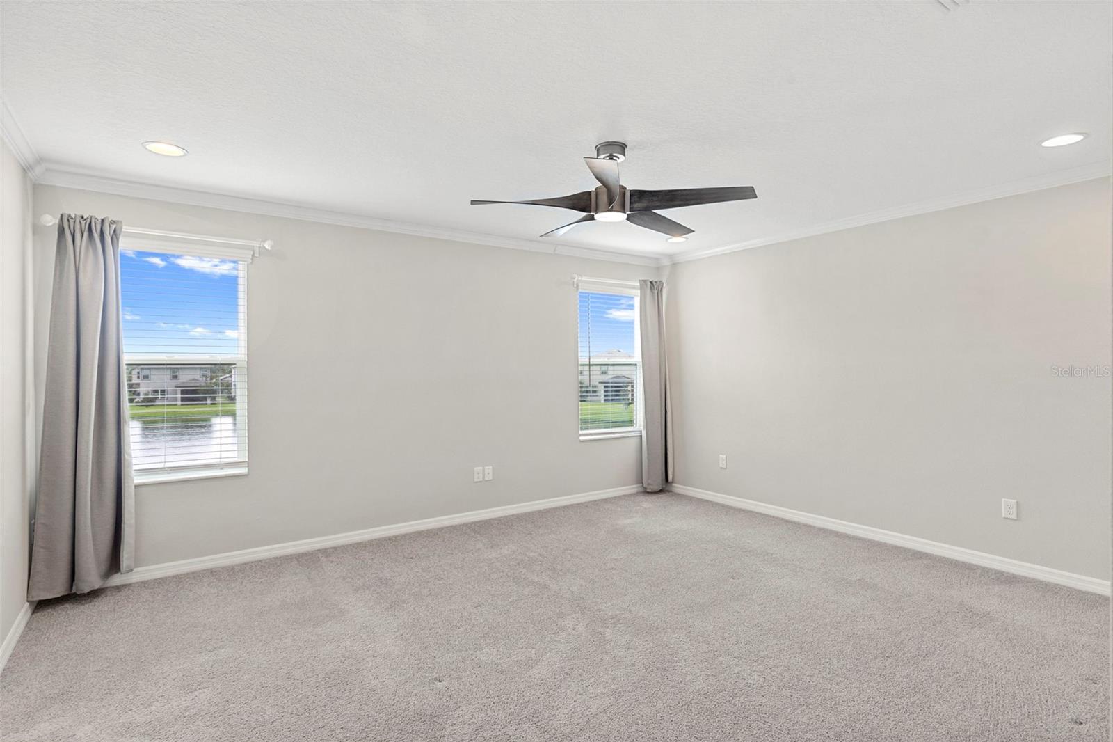 Listing photo id 29 for 7537 Pool Compass Loop