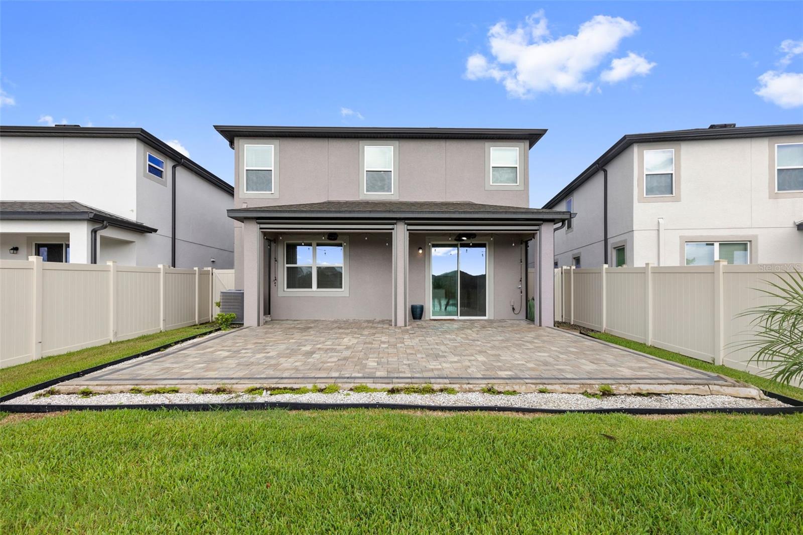 Listing photo id 44 for 7537 Pool Compass Loop