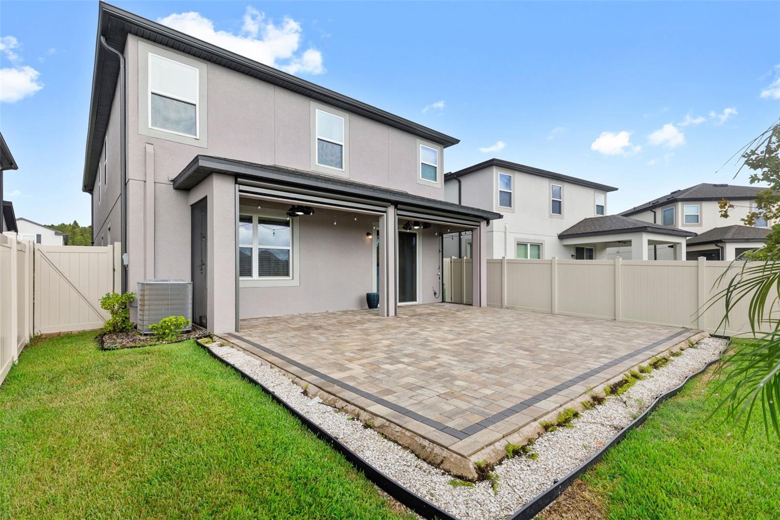 Listing photo id 45 for 7537 Pool Compass Loop