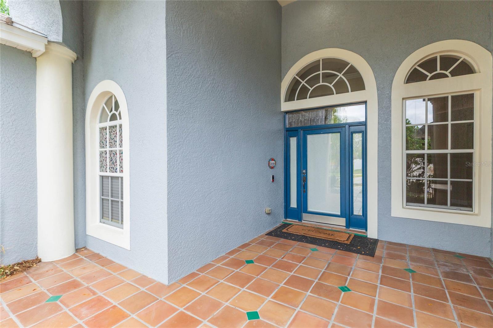 Listing photo id 0 for 4813 Artesian Road