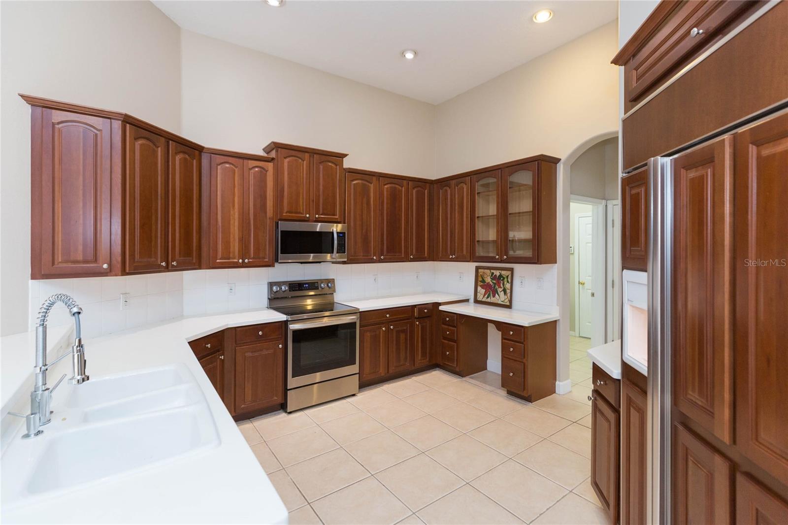 Listing photo id 2 for 4813 Artesian Road