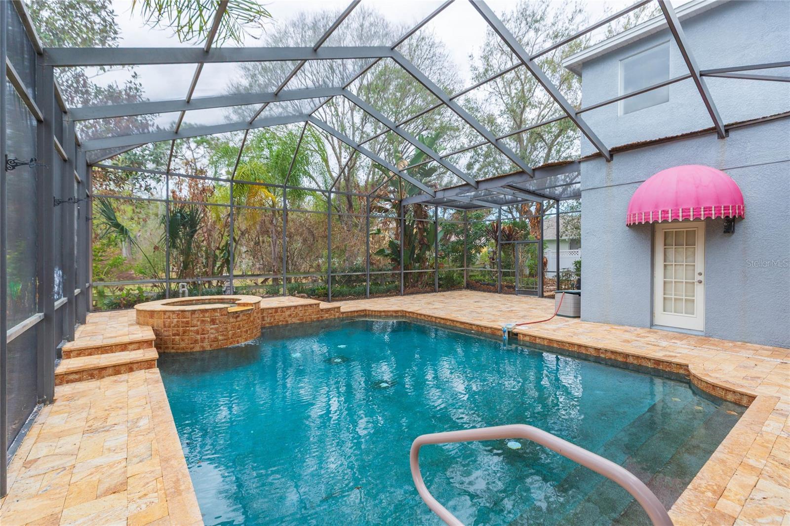 Listing photo id 44 for 4813 Artesian Road