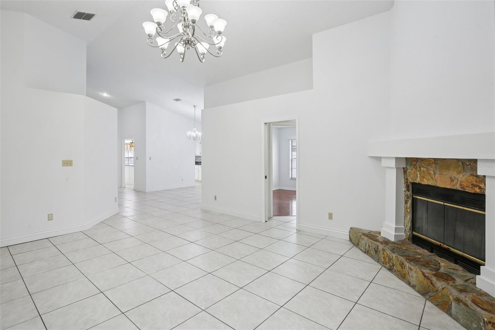 Image 11 of 52 For 1516 Westerly Drive