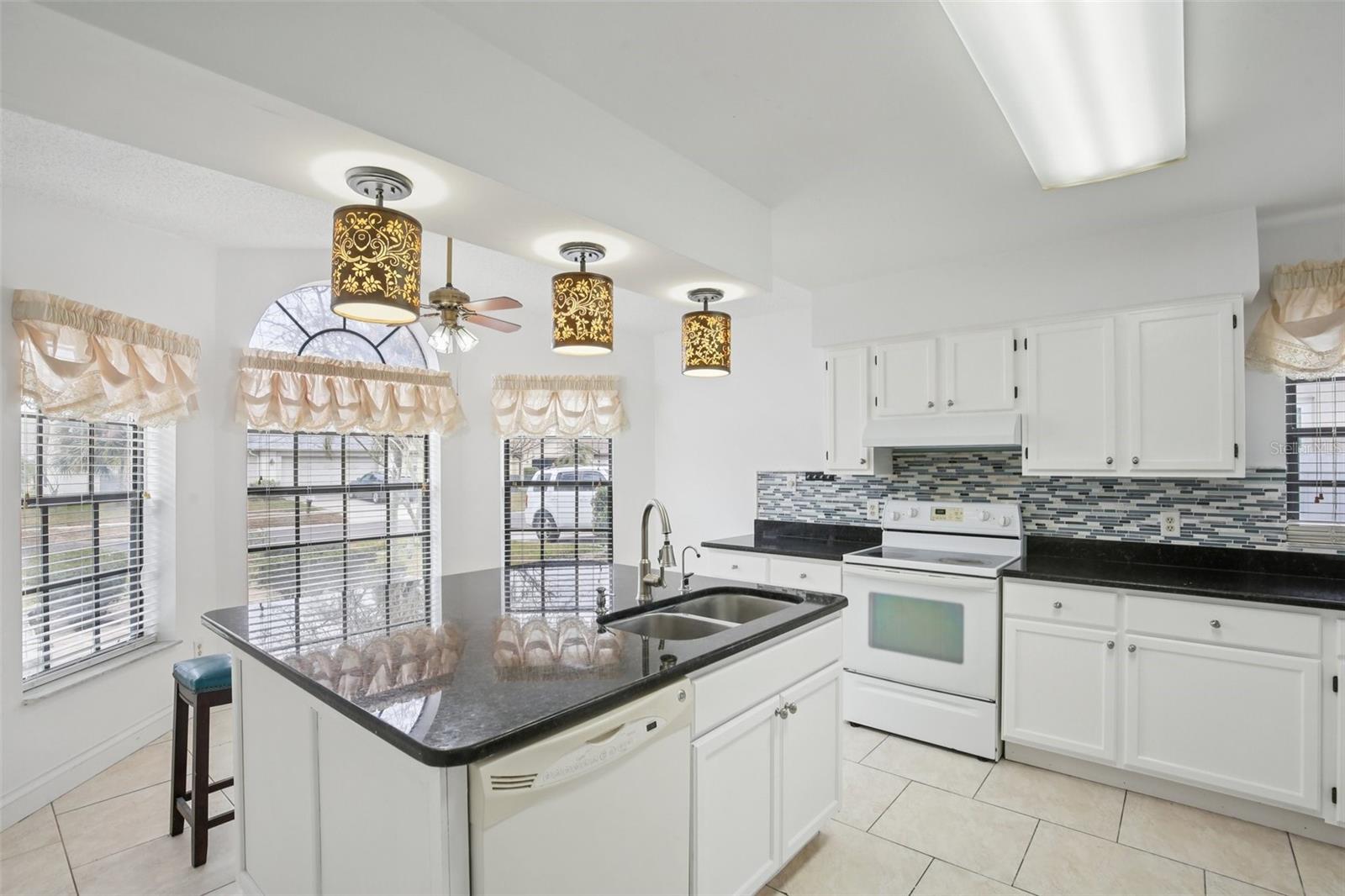 Image 15 of 52 For 1516 Westerly Drive