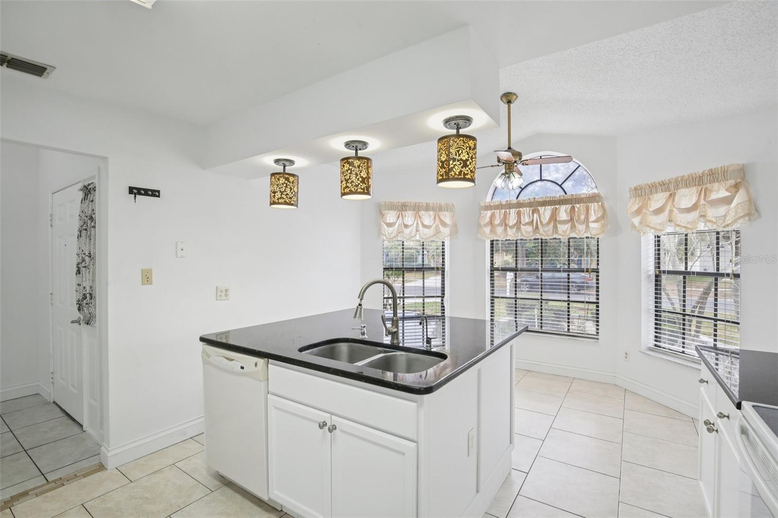 Image 16 of 52 For 1516 Westerly Drive