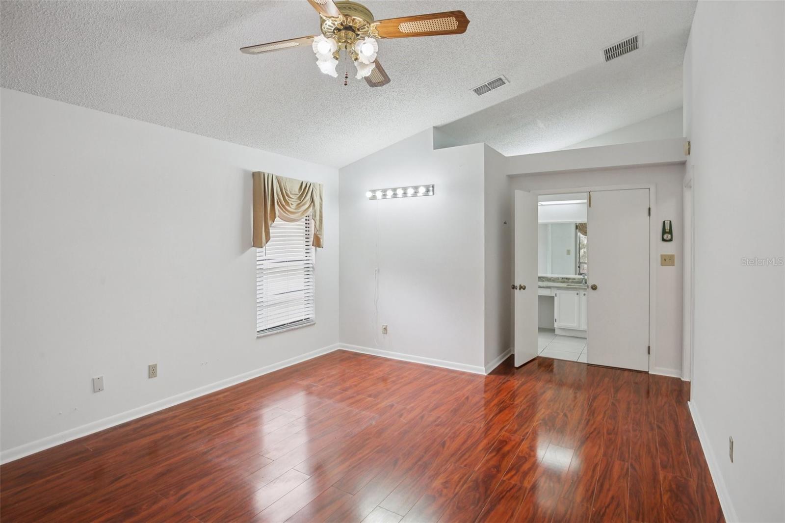 Image 25 of 52 For 1516 Westerly Drive