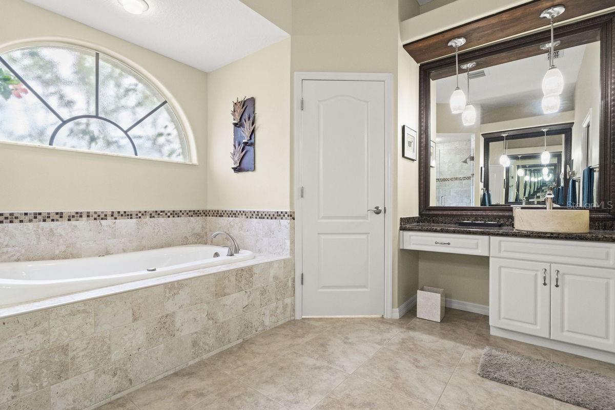 Image 21 of 60 For 2822 Gloria Court