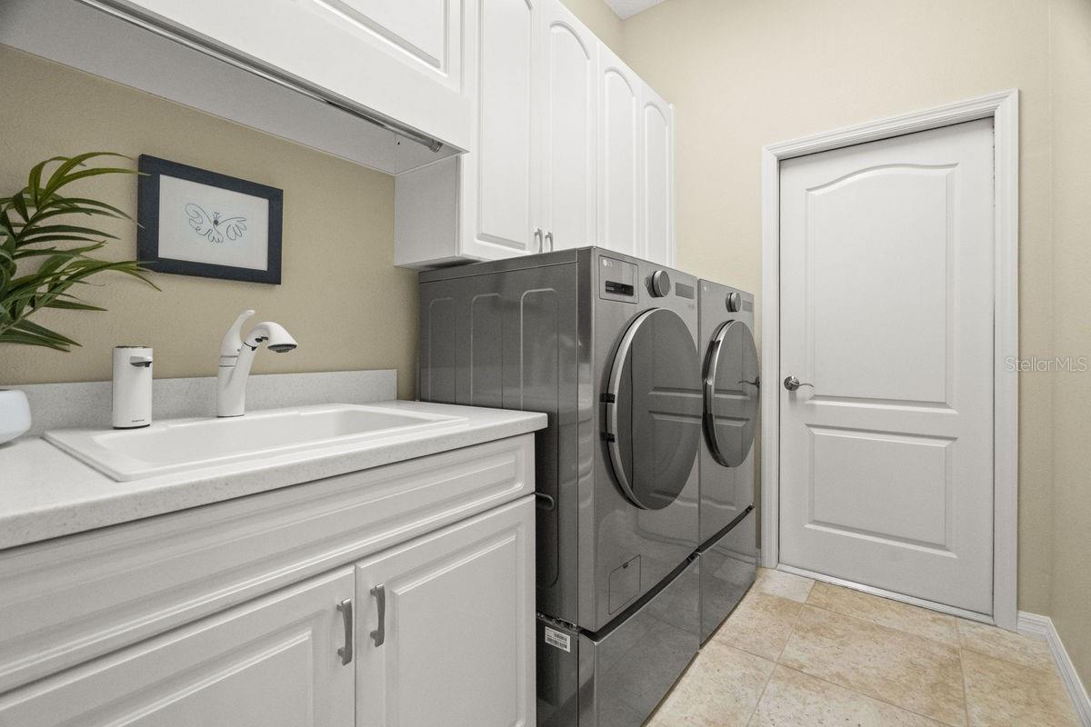 Image 24 of 60 For 2822 Gloria Court