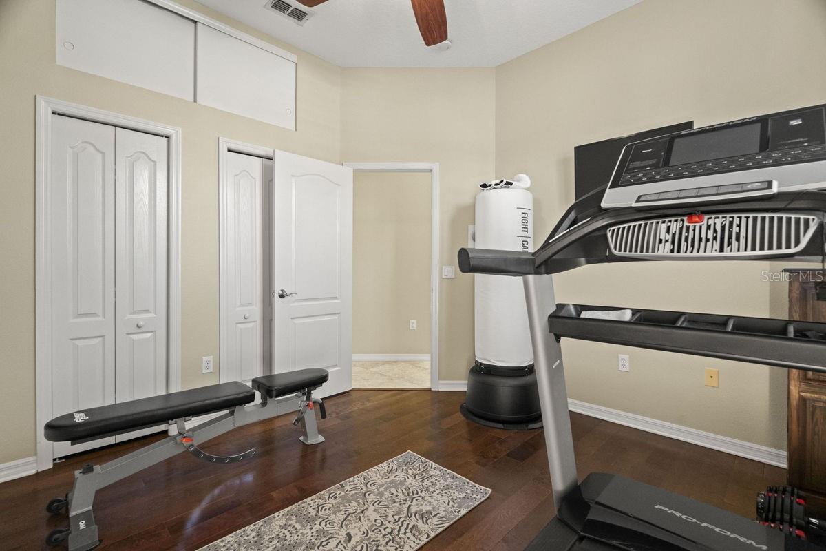 Image 26 of 60 For 2822 Gloria Court