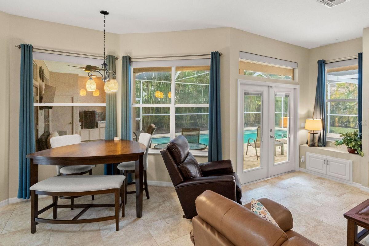 Image 43 of 60 For 2822 Gloria Court