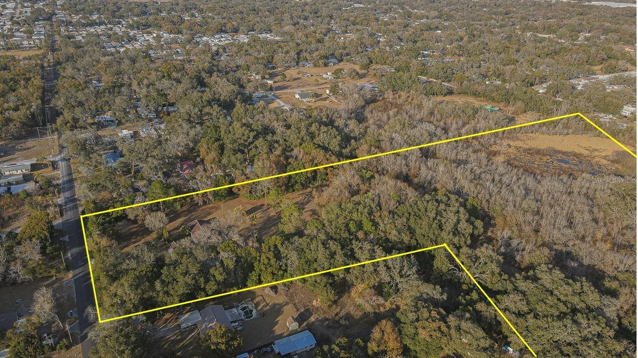 Image 6 of 6 For 3902 Autumn Palm Drive