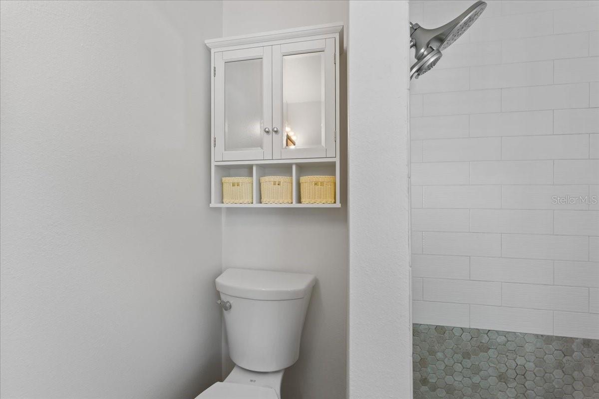 Image 19 of 22 For 916 2nd Street N B