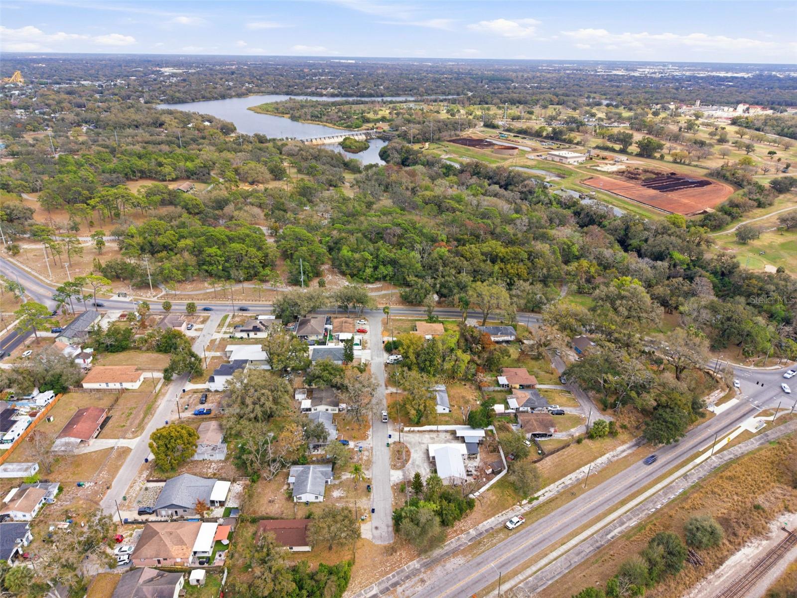 Listing photo id 16 for 2114 Juneau Street