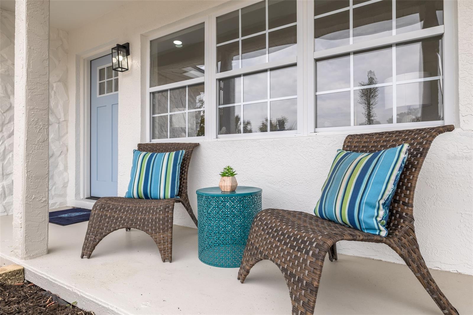 Image 3 of 29 For 880 Bay Vista Boulevard S