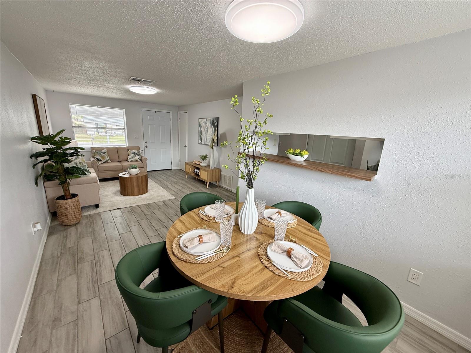 Listing photo id 1 for 1216 Grantwood Avenue