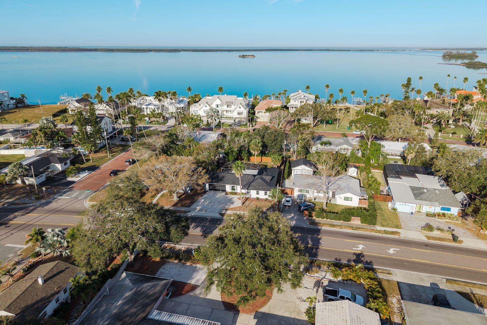 Image 21 of 28 For 1762 Bayshore Boulevard