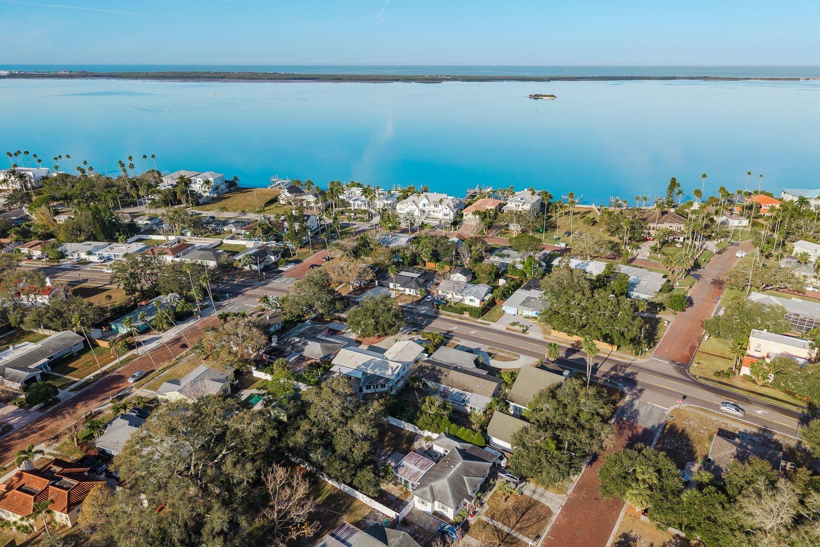 Image 24 of 28 For 1762 Bayshore Boulevard