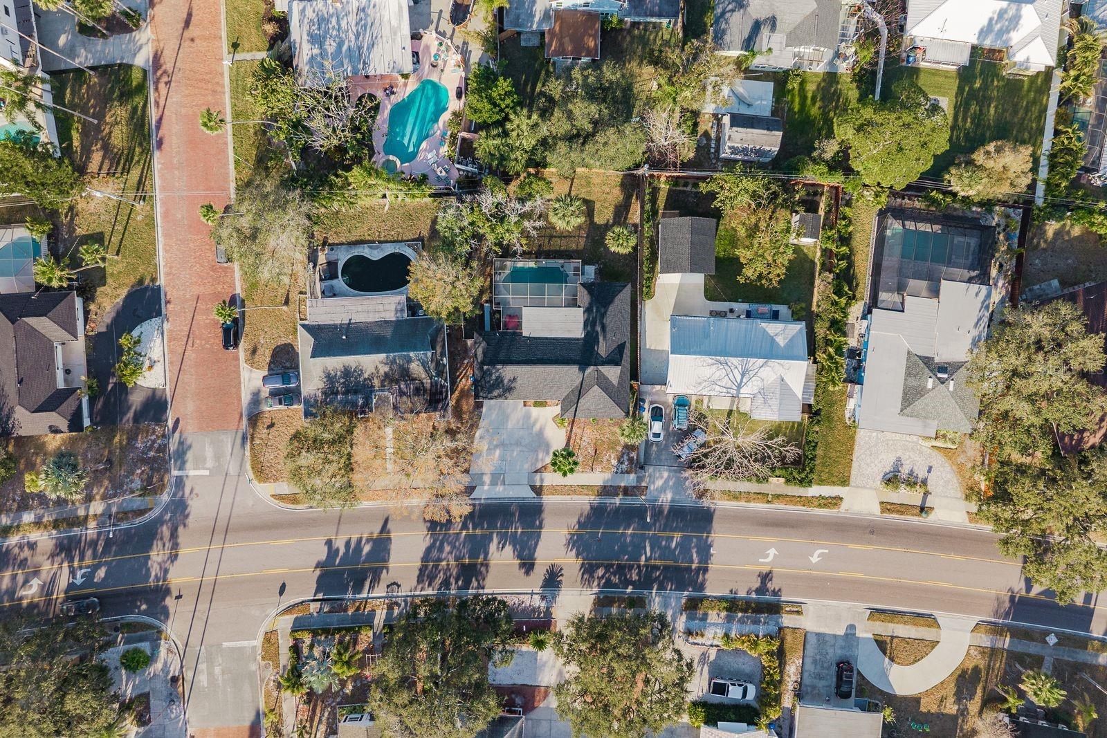 Image 26 of 28 For 1762 Bayshore Boulevard