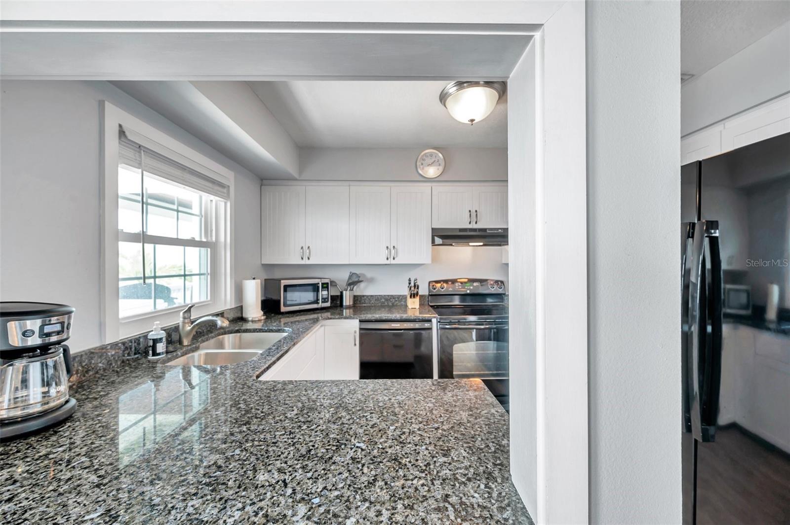 Image 16 of 59 For 5260 Coquina Key Drive Se C