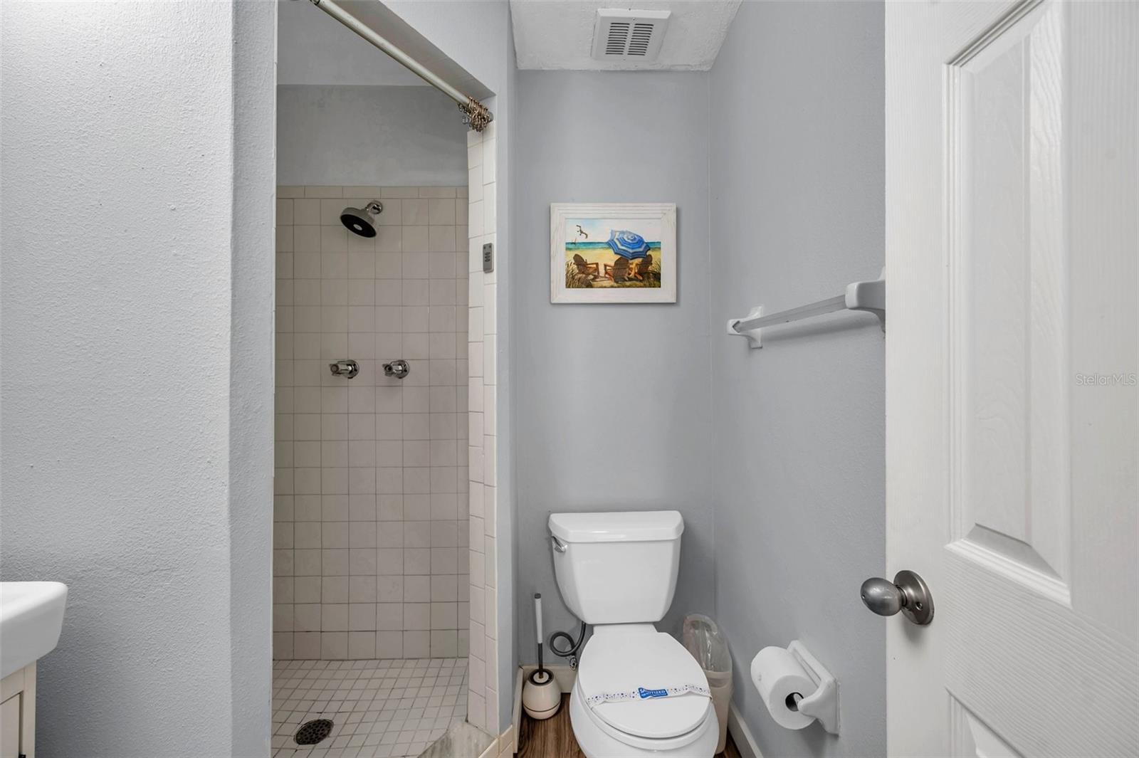 Image 37 of 59 For 5260 Coquina Key Drive Se C