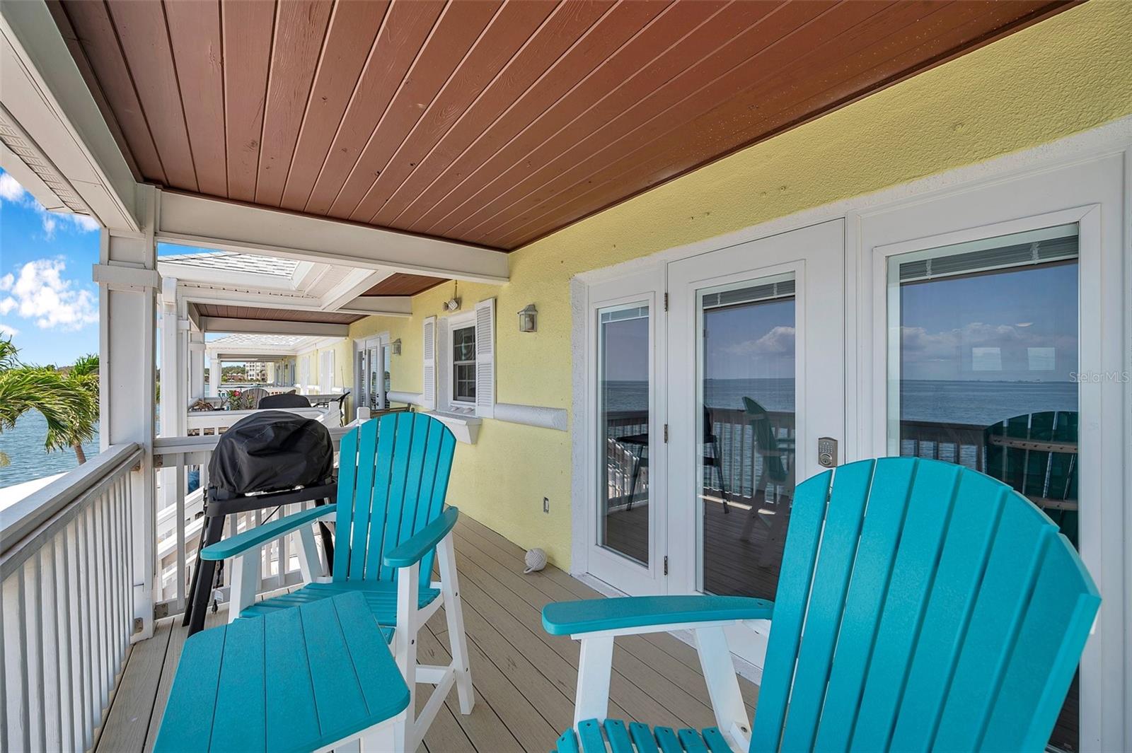 Image 39 of 59 For 5260 Coquina Key Drive Se C