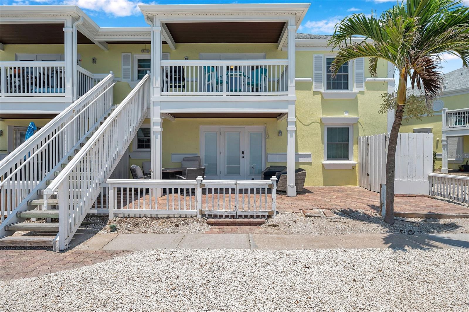 Image 41 of 59 For 5260 Coquina Key Drive Se C