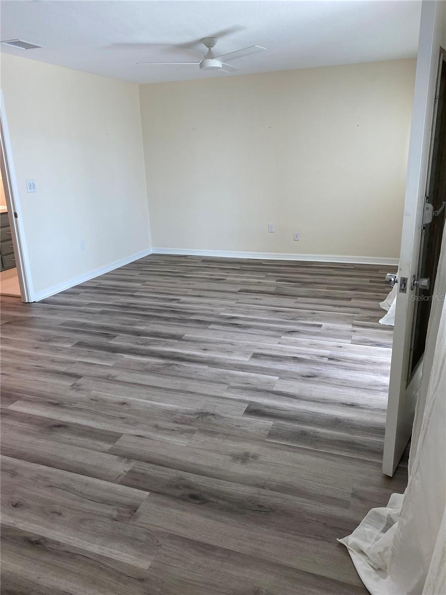 Listing photo id 8 for 11100 86th Avenue 307