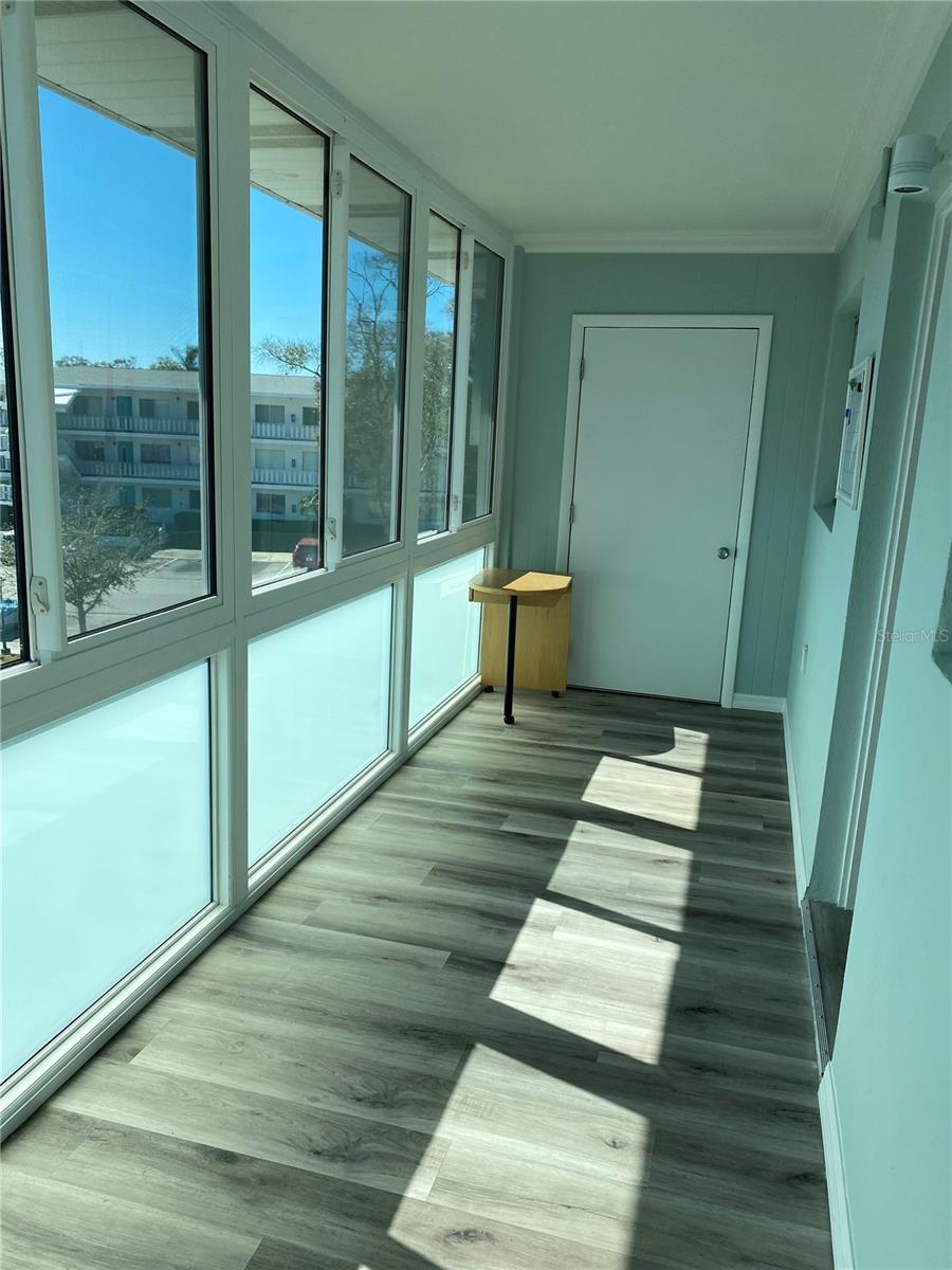 Listing photo id 17 for 11100 86th Avenue 307