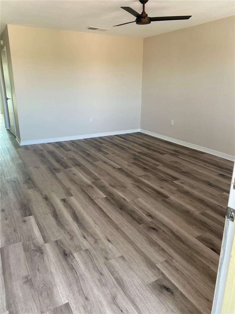 Listing photo id 0 for 11100 86th Avenue 307