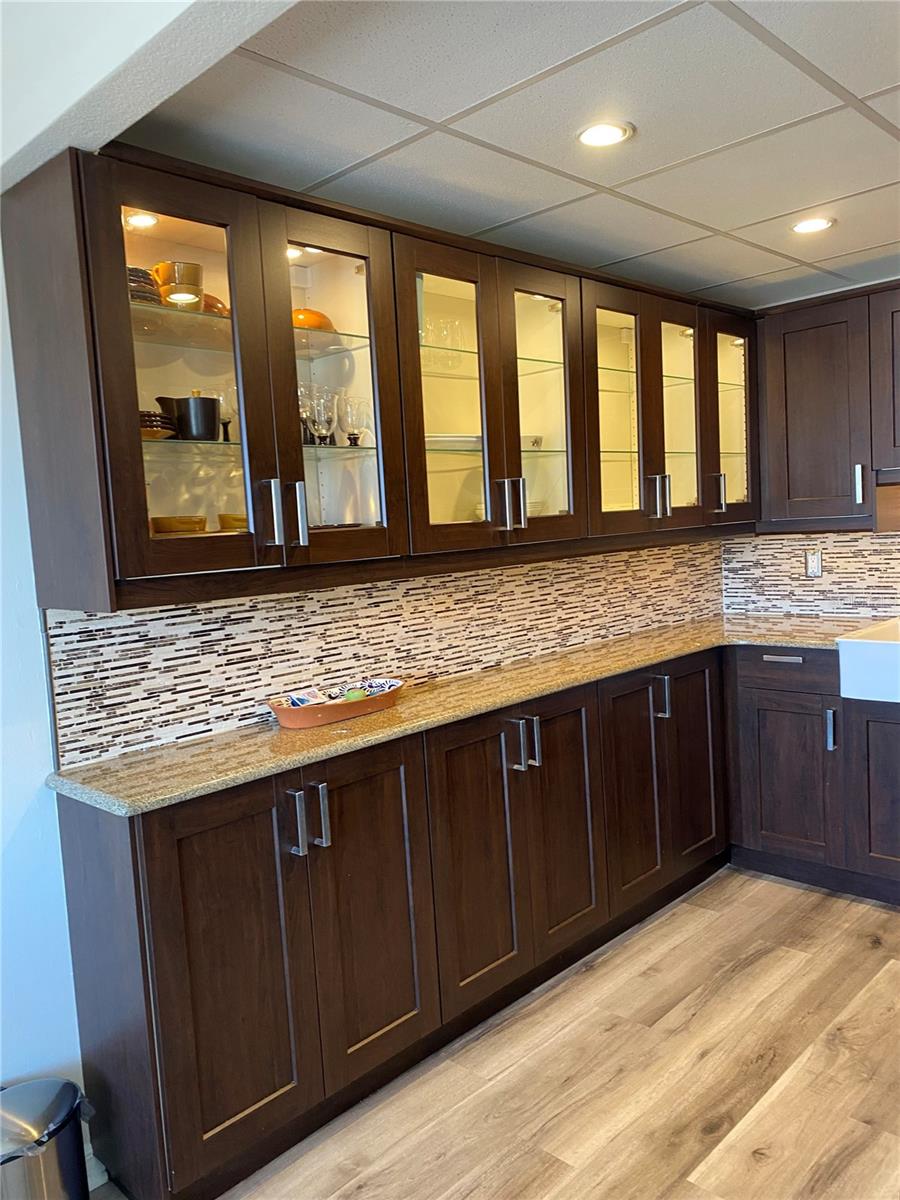 Listing photo id 6 for 11100 86th Avenue 307