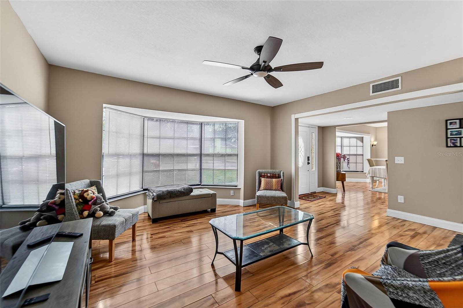 Image 10 of 73 For 206 Bayfield Drive