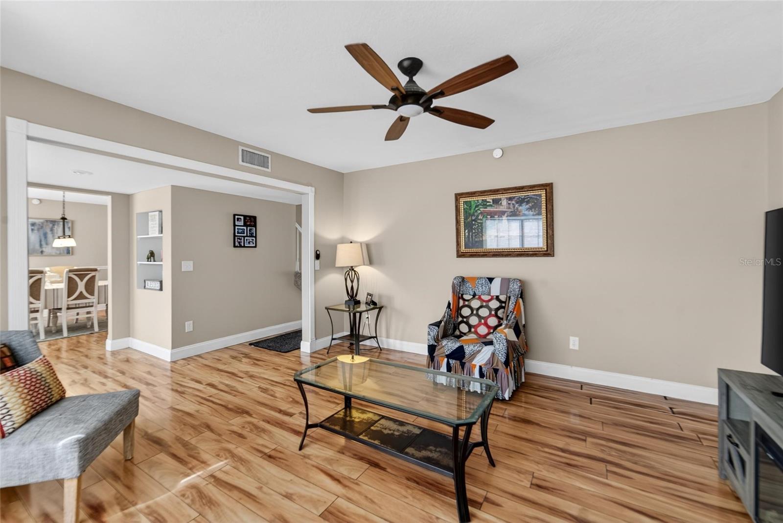 Image 13 of 73 For 206 Bayfield Drive