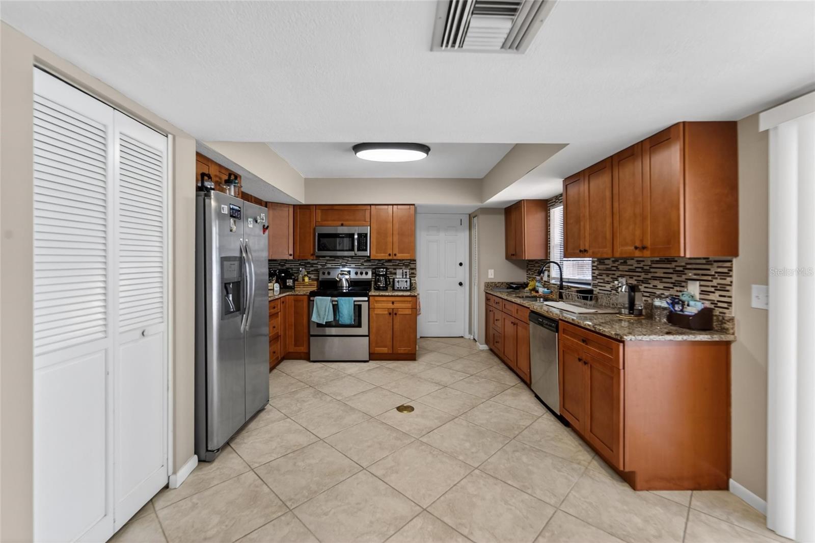 Image 15 of 73 For 206 Bayfield Drive