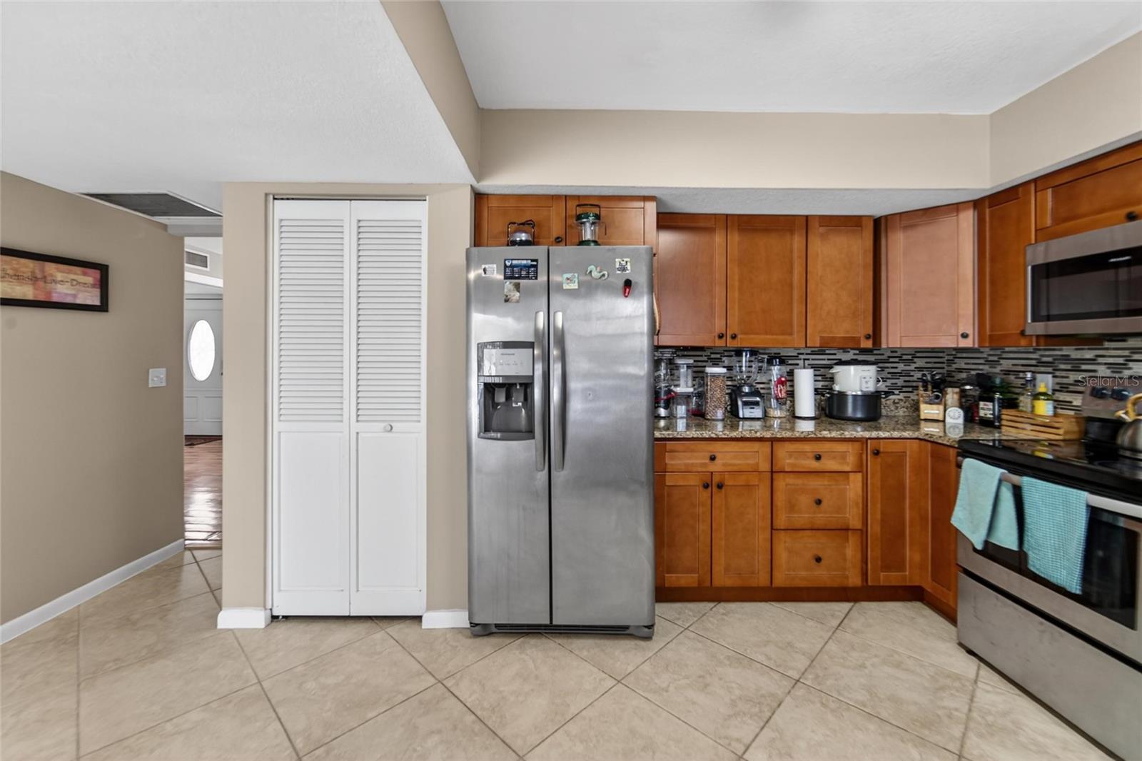 Image 19 of 73 For 206 Bayfield Drive