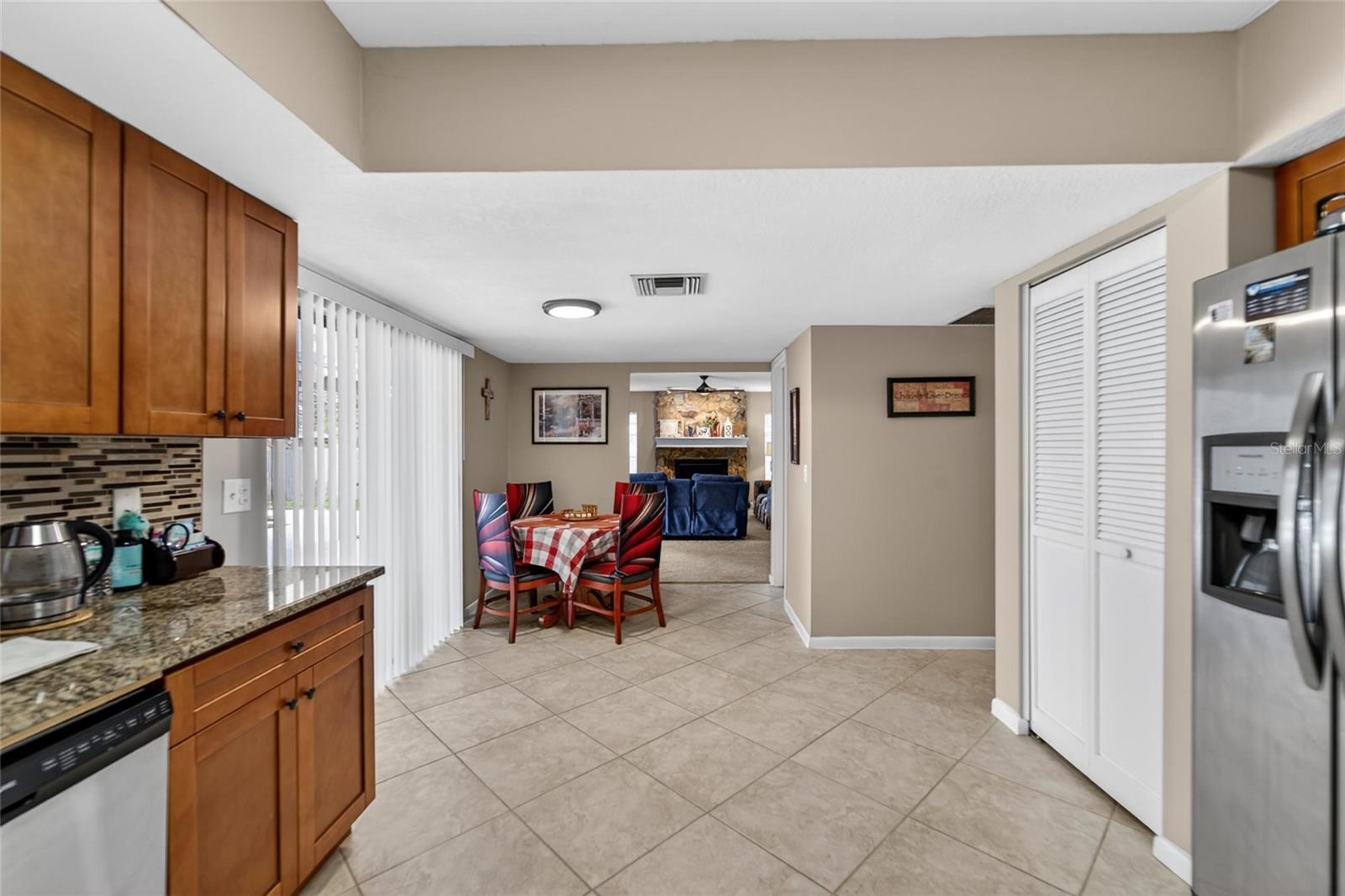 Image 21 of 73 For 206 Bayfield Drive