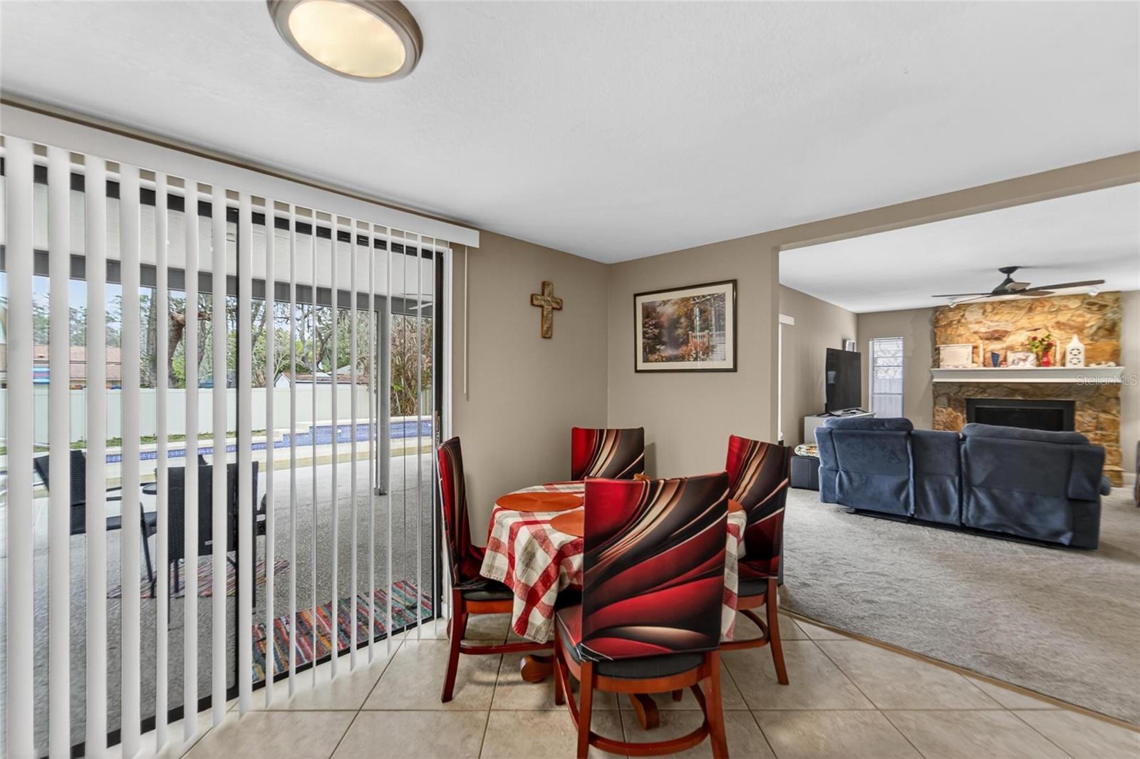 Image 22 of 73 For 206 Bayfield Drive