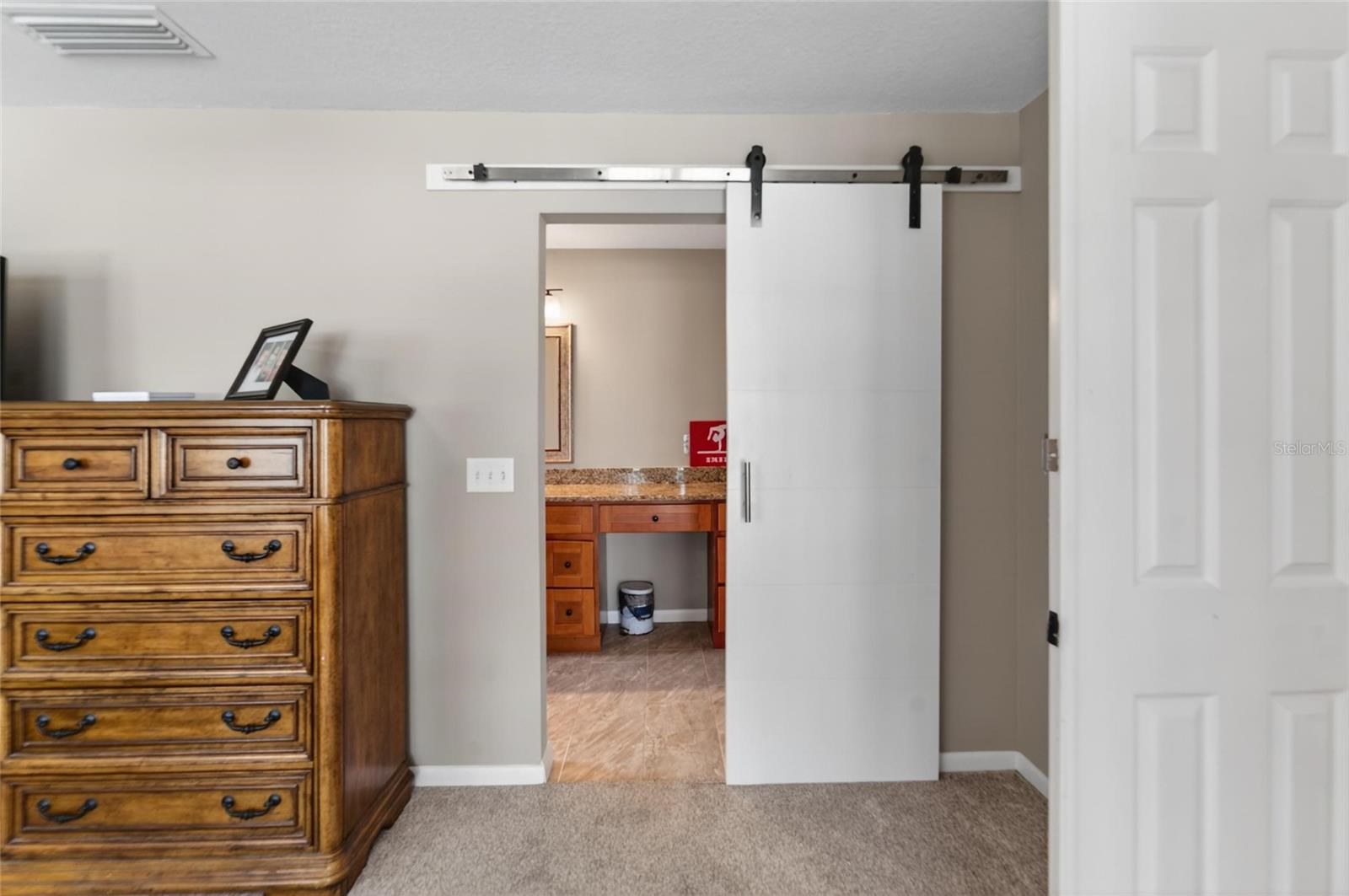 Image 36 of 73 For 206 Bayfield Drive